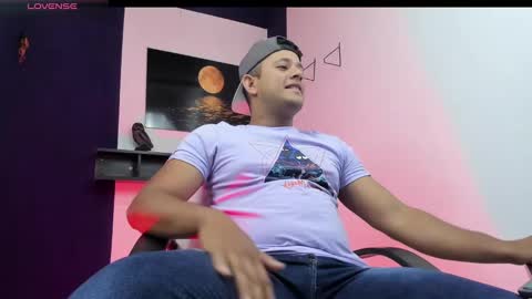 Snapshot of dante_bigboss chatting on March 7, 2025, 9:18 am Dante online show from March 7, 2025, 9:18 am