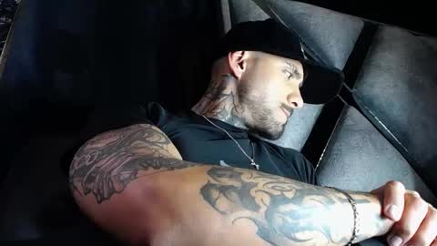 dante_d_angelo_ online show from February 25, 2026, 6:45 am