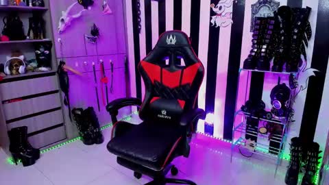 Snapshot of dante_infernos chatting on March 10, 2025, 12:59 pm Dante online show from March 10, 2025, 12:59 pm