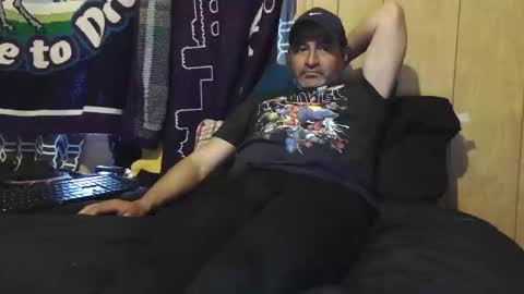 dantehot82 online show from February 1, 2026, 10:30 pm