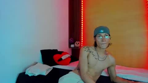 dantelord_ online show from March 10, 2025, 9:18 pm