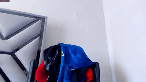 Snapshot of danterouxx chatting on February 17, 2026, 6:36 pm Dante online show from February 17, 2026, 6:36 pm