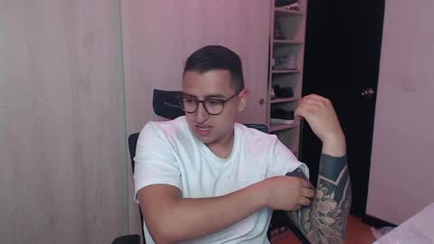 dantevesper online show from April 2, 2026, 1:25 am