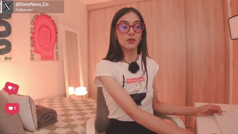 Dany Nova  online show from April 8, 2026, 9:15 pm