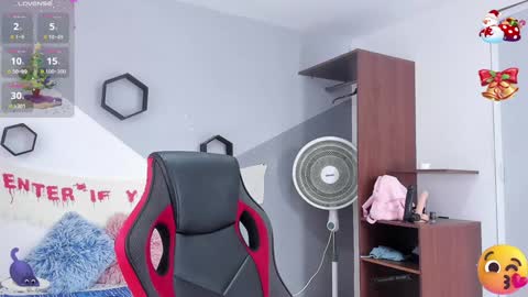 Snapshot of dany_rivera chatting on December 10, 2024, 3:12 pm Dany Rivera online show from December 10, 2024, 3:12 pm