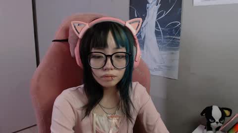 danyelleeyermann online show from April 20, 2026, 1:03 pm