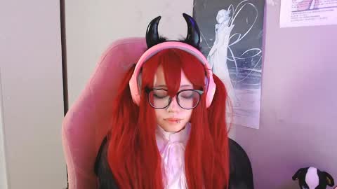 danyelleeyermann online show from April 22, 2026, 1:01 pm