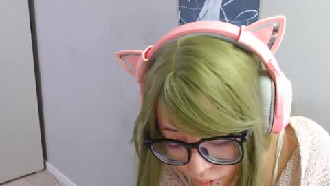 danyelleeyermann online show from May 11, 2026, 4:04 pm