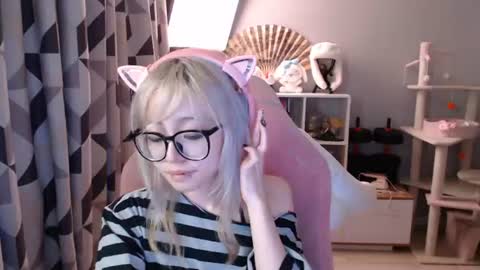 danyelleeyermann online show from July 2, 2026, 1:39 pm