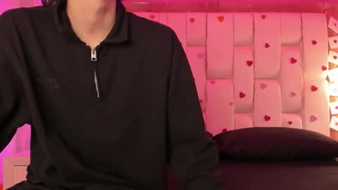 Snapshot of daphne_and_roger chatting on February 21, 2026, 11:00 am daphne_and_roger online show from February 21, 2026, 11:00 am