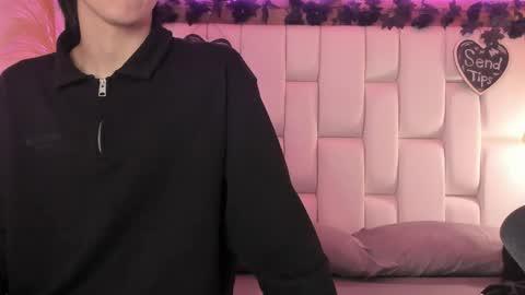 daphne_and_roger online show from March 17, 2026, 11:13 am