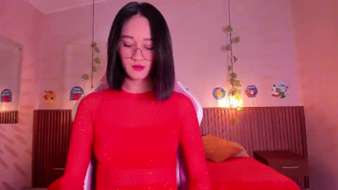 Snapshot of daphne_courtis chatting on July 18, 2026, 3:11 am Daphne online show from July 18, 2026, 3:11 am