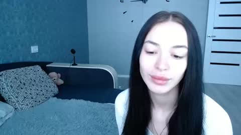 Daphne Darkthorn online show from November 24, 2025, 11:10 am