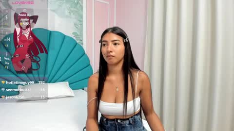 Snapshot of daphne_fox_ chatting on February 27, 2025, 2:10 am Daphne  online show from February 27, 2025, 2:10 am