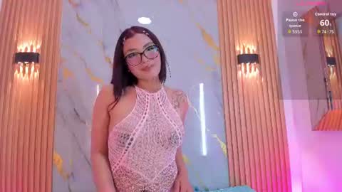 Snapshot of daphne_peterson chatting on June 12, 2026, 8:30 pm daphne peterson online show from June 12, 2026, 8:30 pm