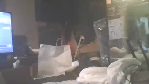 dapperdan700 online show from June 14, 2026, 4:25 am