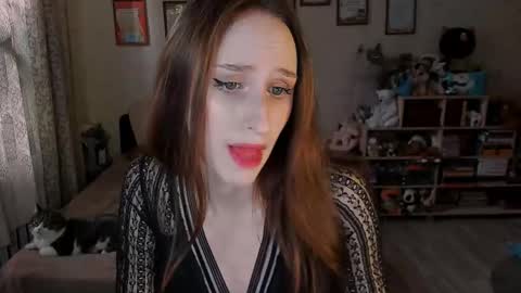 Darcy Siren online show from February 3, 2025, 10:58 am