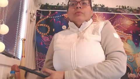 Snapshot of daredevil_milf chatting on April 16, 2026, 10:16 am Tania Vergez online show from April 16, 2026, 10:16 am