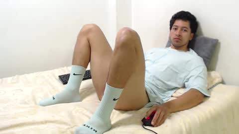 Snapshot of darekgates chatting on January 16, 2025, 12:42 pm Darekgates online show from January 16, 2025, 12:42 pm