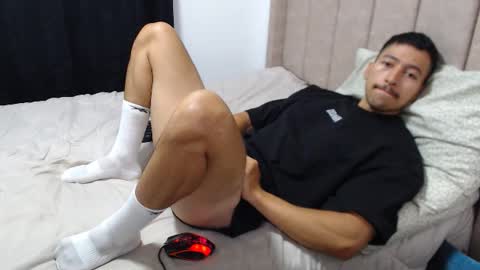 Snapshot of darekgates chatting on July 8, 2026, 3:49 pm Darekgates online show from July 8, 2026, 3:49 pm