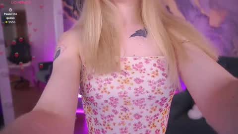 dariadelly online show from April 22, 2026, 1:01 pm