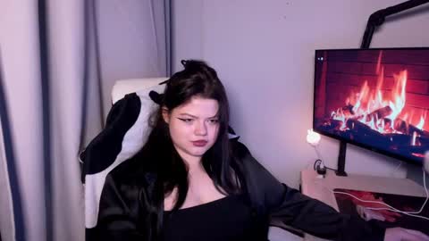 darina_wilsons online show from October 30, 2025, 4:19 pm