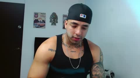 Darius Phoenix  online show from October 29, 2025, 7:04 pm