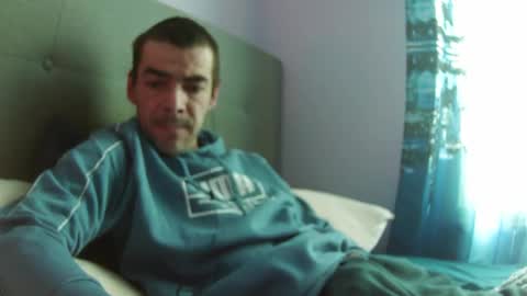 Snapshot of dark377 chatting on February 14, 2026, 6:26 pm dark377 online show from February 14, 2026, 6:26 pm