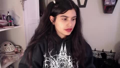 Snapshot of dark_angel_66 chatting on December 10, 2024, 7:00 pm Moony online show from December 10, 2024, 7:00 pm