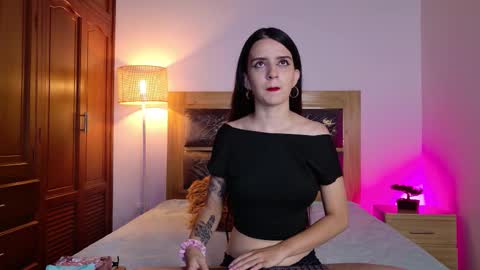 dark_angell77 online show from November 20, 2025, 11:21 am