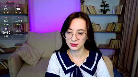 Lola online show from January 14, 2025, 9:35 am