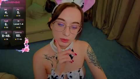 Lola online show from February 24, 2025, 8:27 am