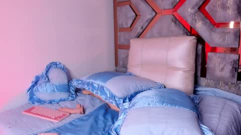 CELESTE online show from February 1, 2025, 1:44 am