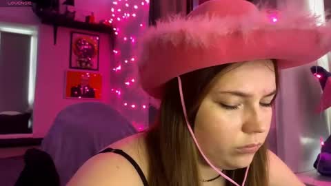 darkcharm1 online show from February 17, 2026, 11:50 am