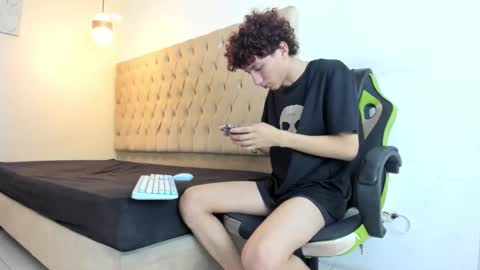 darkknightx01 online show from March 29, 2026, 2:11 am