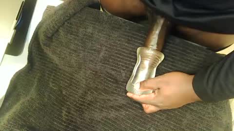 Snapshot of darkmel99 chatting on December 23, 2024, 2:07 pm Darkmel99 online show from December 23, 2024, 2:07 pm