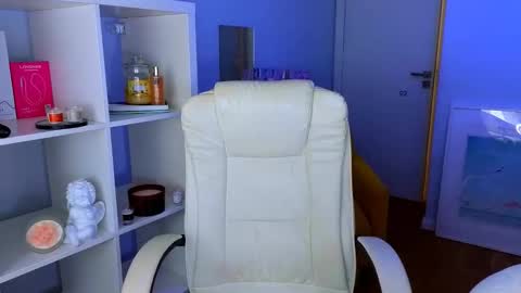 darkmoon____ online show from January 19, 2026, 3:27 pm