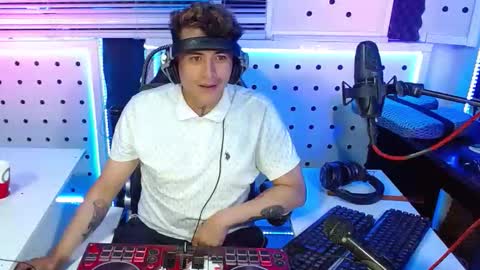 DARKO0717 online show from October 28, 2025, 1:20 am