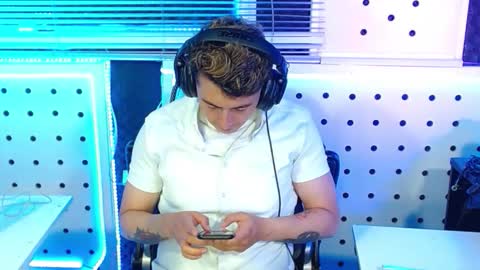 DARKO0717 online show from November 13, 2025, 2:05 pm