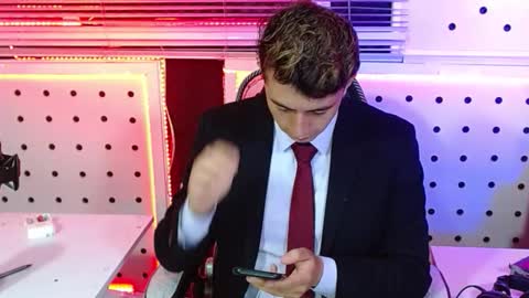 DARKO0717 online show from November 19, 2025, 1:22 pm