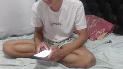 Snapshot of darkr_ider chatting on April 16, 2026, 1:28 am darkr_ider online show from April 16, 2026, 1:28 am