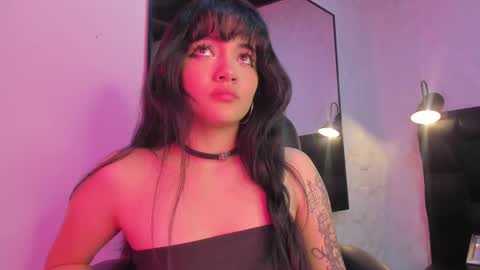 Snapshot of darky_doll chatting on October 13, 2025, 4:45 am Darky Doll online show from October 13, 2025, 4:45 am