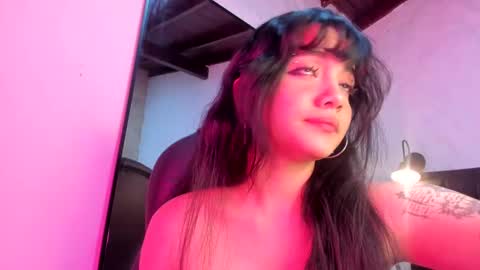 Snapshot of darky_doll chatting on October 19, 2025, 4:24 am Darky Doll online show from October 19, 2025, 4:24 am