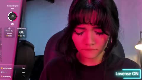 Snapshot of darky_doll chatting on October 22, 2025, 4:24 am Darky Doll online show from October 22, 2025, 4:24 am