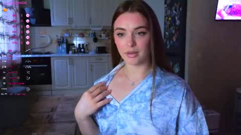 Darlina online show from June 12, 2026, 3:33 pm