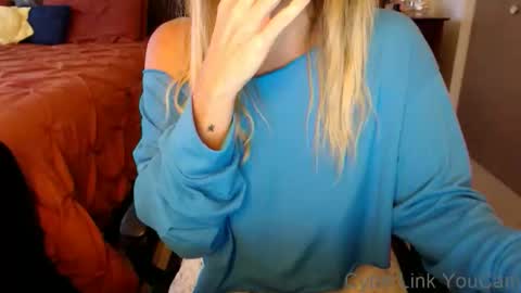 Snapshot of darlingd77 chatting on October 24, 2025, 1:07 pm DarlingD online show from October 24, 2025, 1:07 pm