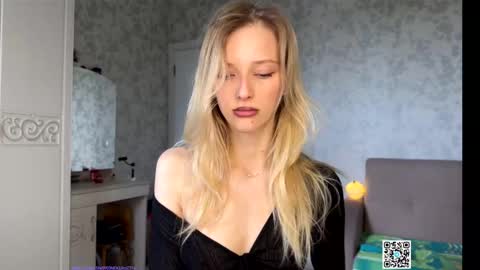 D online show from September 26, 2025, 4:38 am