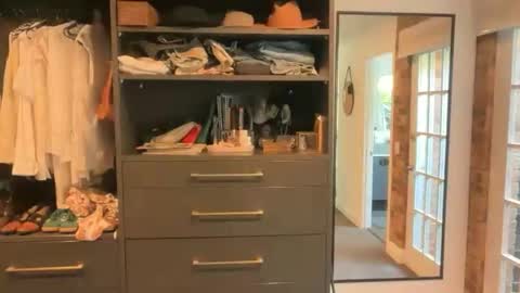 Snapshot of dartanian0001 chatting on September 17, 2025, 4:03 am dartanian0001 online show from September 17, 2025, 4:03 am