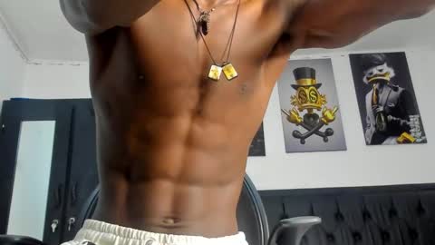 Snapshot of darwin_jhonson chatting on February 19, 2025, 12:11 pm Darwin online show from February 19, 2025, 12:11 pm