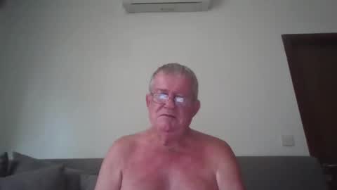 Snapshot of darwincock chatting on June 6, 2026, 1:11 am darwincock online show from June 6, 2026, 1:11 am